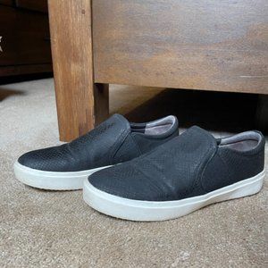 Dr. Scholl's Womens slip on sneakers 9.5